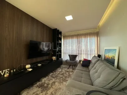 Foto Apartamento com 2 Dormitórios