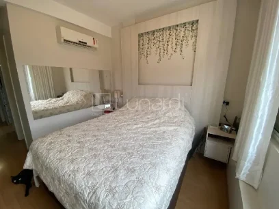 Foto Apartamento com 3 Dormitórios