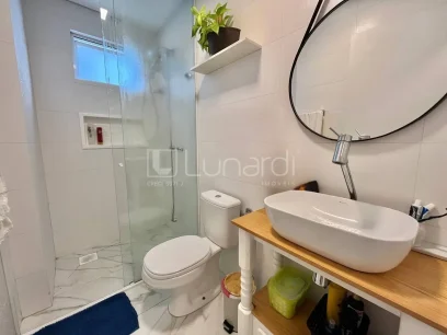 Foto Apartamento com 2 Dormitórios