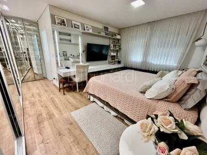 Foto Apartamento com 3 Suítes