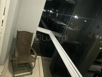 Foto Apartamento com 2 Dormitórios