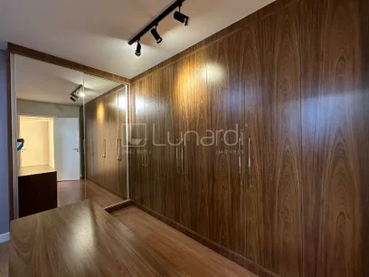 Foto Apartamento com 2 Dormitórios