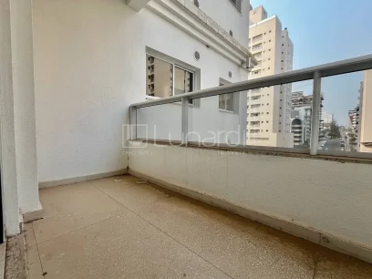 Foto Apartamento com 3 Dormitórios