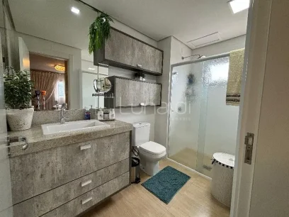 Foto Apartamento com 3 Dormitórios