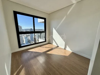 Foto Apartamento com 3 Suítes