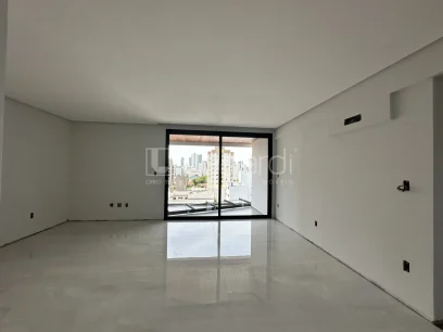 Foto Apartamento com 3 Suítes