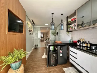 Foto Apartamento com 3 Dormitórios