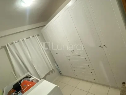 Foto Apartamento com 2 Dormitórios