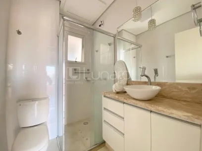 Foto Apartamento com 2 Dormitórios