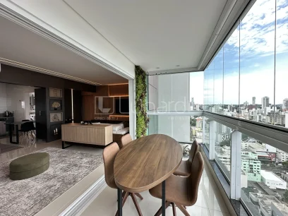 Foto Apartamento com 3 Suítes