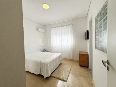 Foto Apartamento com 3 Suítes