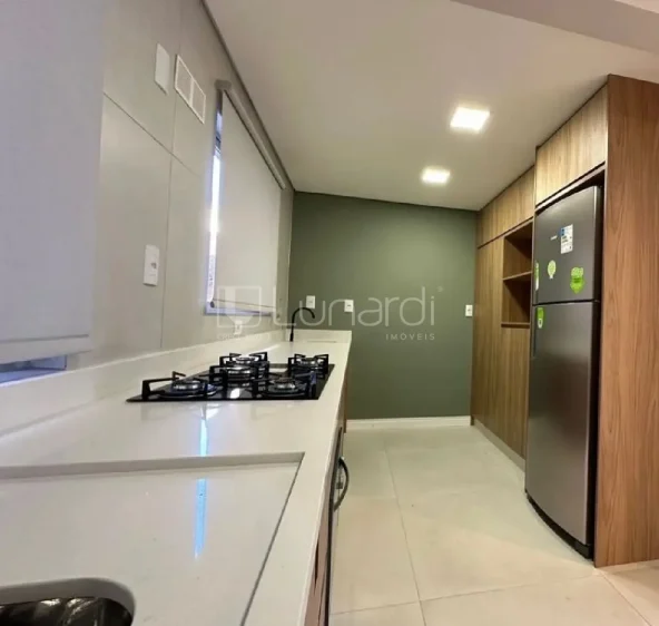 Apartamento com 3 Dormitórios