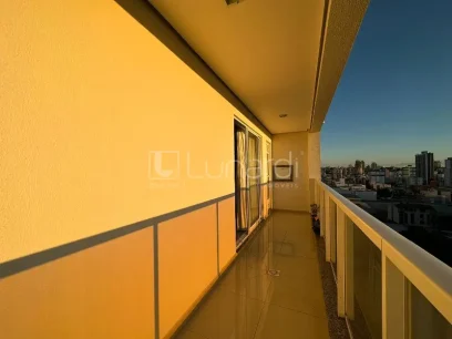 Apartamento com 2 Dormitórios