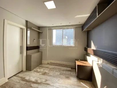 Foto Apartamento com 2 Dormitórios