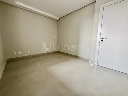 Foto Apartamento com 3 Dormitórios