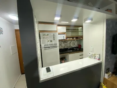 Foto Apartamento com 2 Dormitórios