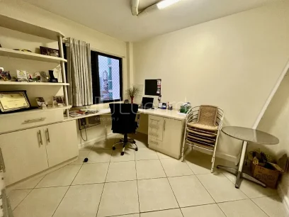 Foto Apartamento com 3 Dormitórios