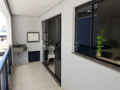 Apartamento com 3 Dormitórios