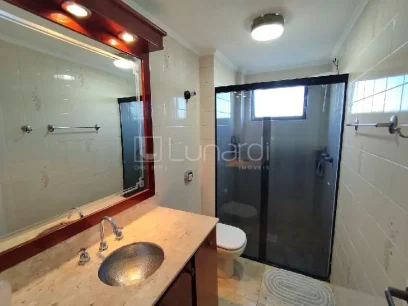 Foto Apartamento com 3 Dormitórios