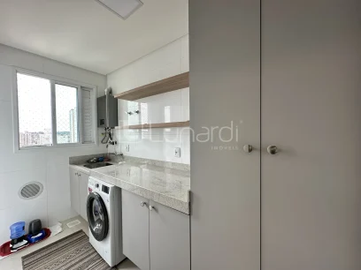 Foto Apartamento com 3 Suítes