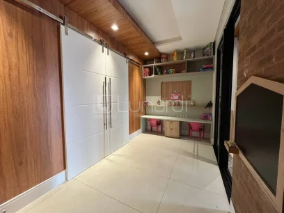 Foto Apartamento com 3 Suítes