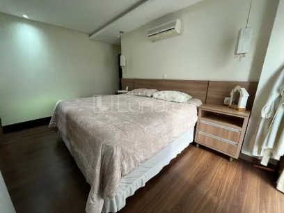 Foto Apartamento com 3 Dormitórios