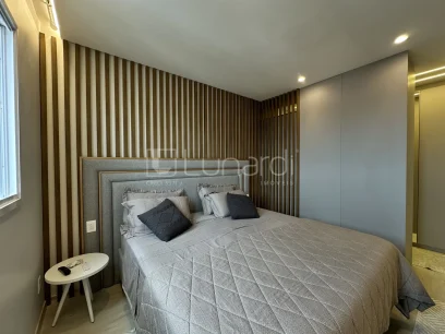 Foto Apartamento com 3 Suítes