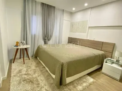 Foto Apartamento com 3 Dormitórios