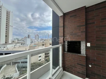 Foto Apartamento com 2 Dormitórios