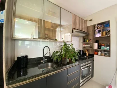 Foto Apartamento com 2 Dormitórios