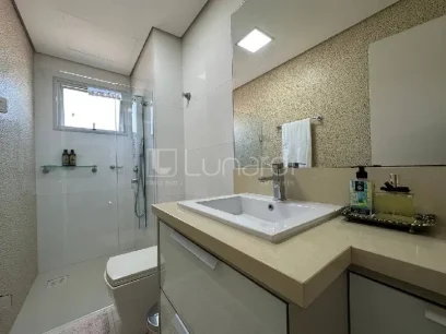 Foto Apartamento com 2 Dormitórios