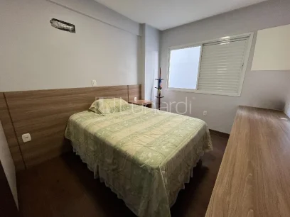 Foto Apartamento com 3 Dormitórios