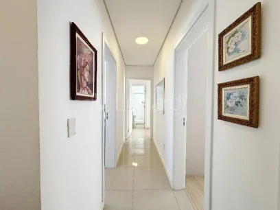 Foto Apartamento com 3 Suítes