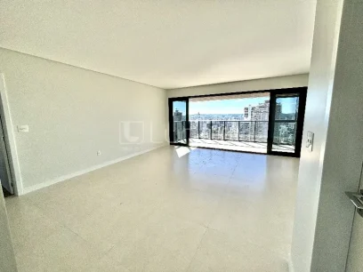 Foto Apartamento com 3 Suítes