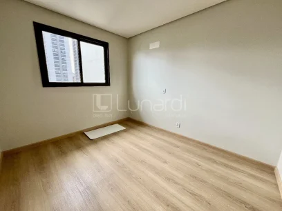 Foto Apartamento com 3 Dormitórios