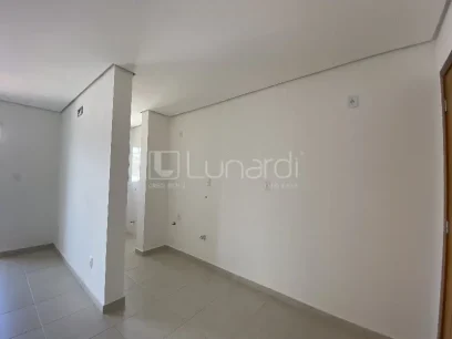 Foto Apartamento com 2 Dormitórios