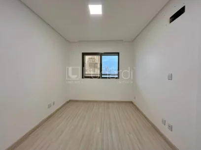 Foto Apartamento com 3 Dormitórios