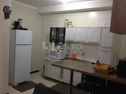 Foto Apartamento com 2 Dormitórios