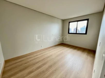 Foto Apartamento com 3 Dormitórios