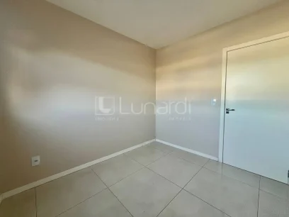 Foto Apartamento com 2 Dormitórios