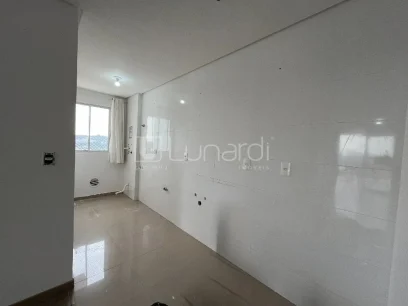 Foto Apartamento com 2 Dormitórios