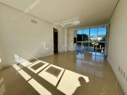 Apartamento com 3 Dormitórios