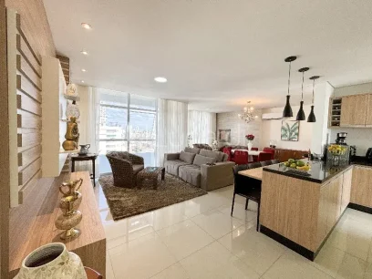 Foto Apartamento com 3 Suítes