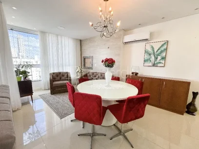 Foto Apartamento com 3 Suítes