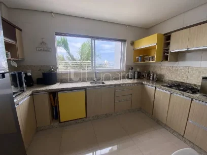 Foto Apartamento com 3 Dormitórios