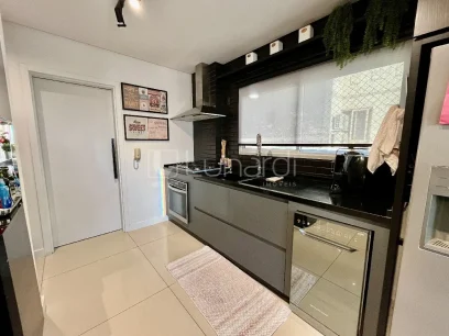 Foto Apartamento com 3 Suítes