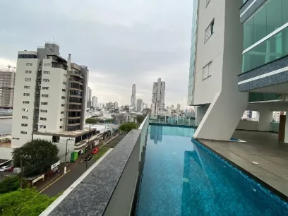 Foto Apartamento com 3 Suítes