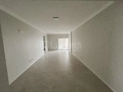 Foto Apartamento com 3 Dormitórios