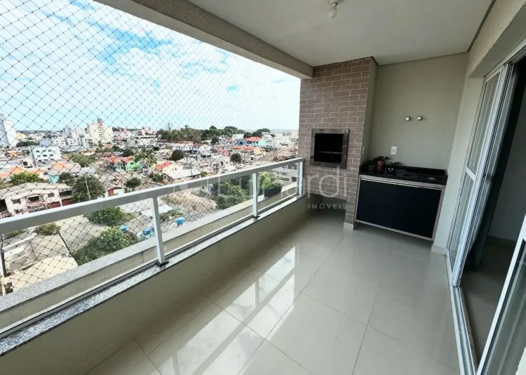 Apartamento com 3 Dormitórios