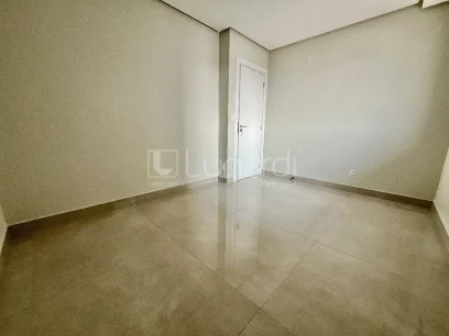 Foto Apartamento com 3 Dormitórios